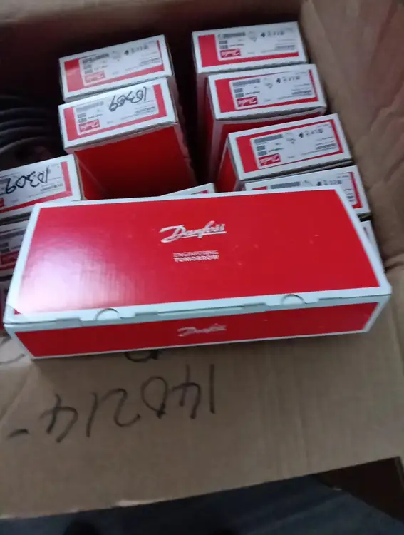 Used Danfoss 060B200391 Pressure Switches US | Infinity wholesale & Supply LLC #1305721