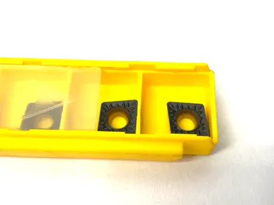 NEW KENNAMETAL SCREW-ON POSITIVE INSERTS CCMT09T308MP