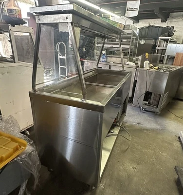 174-0220 Duke 60" Self Contained Full Service Buffet Cooler Case