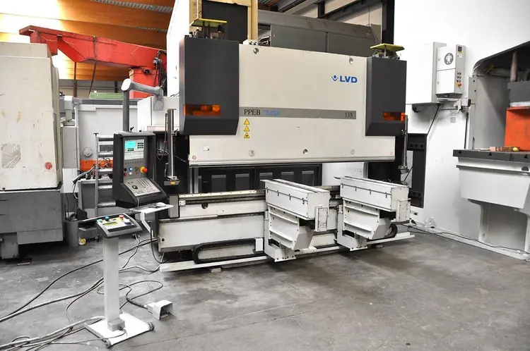 Used LVD PPEB TURBO 135 TON X 3100 MM CNC Press Brakes | Apt International N.V #372985
