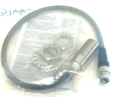 NEW OMRON E2EZ-X4D1-M1TGJ 0.3M PROXIMITY SENSOR E2EZX4D1M1TGJ 0.3M