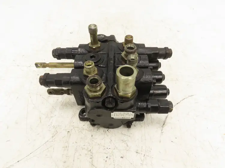 Used NISSAN _UNKNOWN_ Valves/Fittings | Arrow Industrial #628389