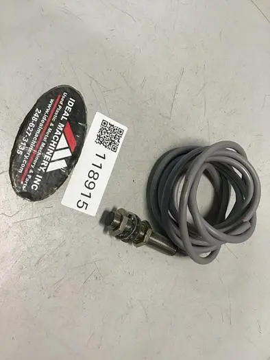 USED BALLUFF BES 516-325-SA56
