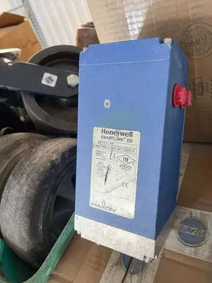 HONEYWELL MAXON 0300 S DSCV-AA11-CA000-A Actuator/Motorized Control | Buy Per Pound (2)