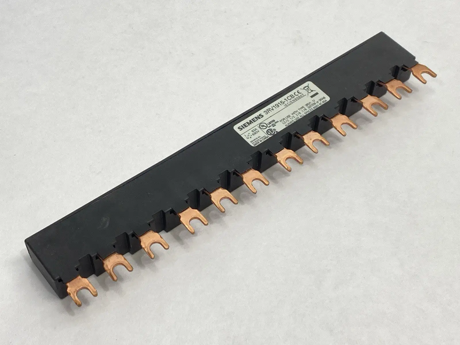 USED SIEMENS BUSBAR 3-PHASE 600VAC 65A