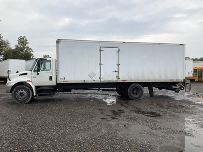 Used 2005 INTERNATIONAL 4300 Box trucks Michigan US | Miedema Asset Management Group #1568266