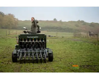 Used PH OUTDOORS _UNKNOWN_ Food Plot Seeders Iowa US | Keast Enterprises #1360392