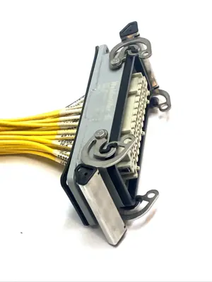 USED WEIDMÜLLER HDC 24B ABU HEAVY‑DUTY RECTANGULAR HOUSING