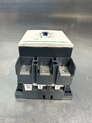 Schneider Electric LC1D1506 1000 Volt 250 Amp 24 VDC Coil Contactor (BIN-1.1.1)
