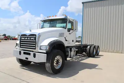 Used 2017 MACK GRANITE GU713 Cab Chassis trucks Texas US | Roll Off Truck World #1491842
