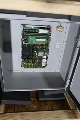 Allen Bradley Drive Enclosure 1336S-B015-AF-EN5 W/ 1336S DRIVE COMPONENTS S-634