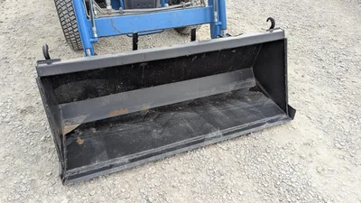 USED 1999 NEW HOLLAND TC33D