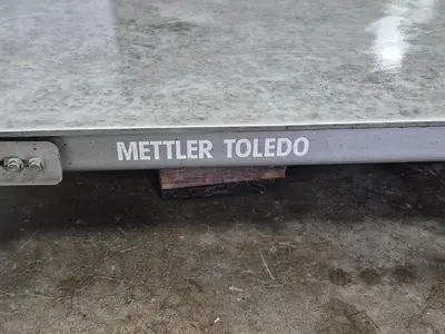 USED METTLER-TOLEDO IND570