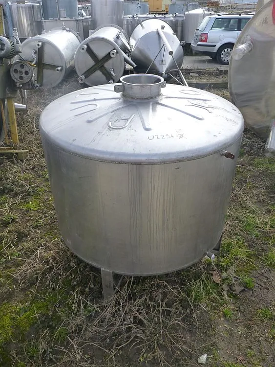 Used _UNKNOWN_ 700 LITRE Stainless Steel Tanks PL | Perry Equipment #145543