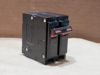 Used CUTLER-HAMMER BR220 Switchgears British Columbia CA | Lenmark #835675