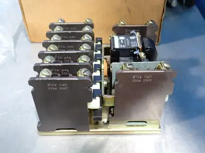 USED JOSLYN CLARK CONTROLS 5U876