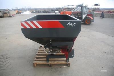 New | in-Stock 2026 BMC SYNTRA 800 Broadcast Spreaders Pennsylvania US | Zimmerman Farm Service #1410291