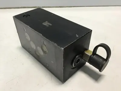 USED VICKERS DGMX2-5-PP-FW-S-30