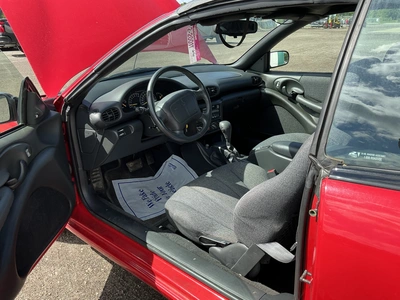 USED 1996 PONTIAC SUNFIRE