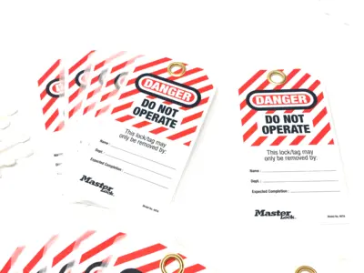 USED MASTER LOCK SAFETY LOCKOUT TAGS DO NOT OPERATE, ENGLISH, PACK OF 12