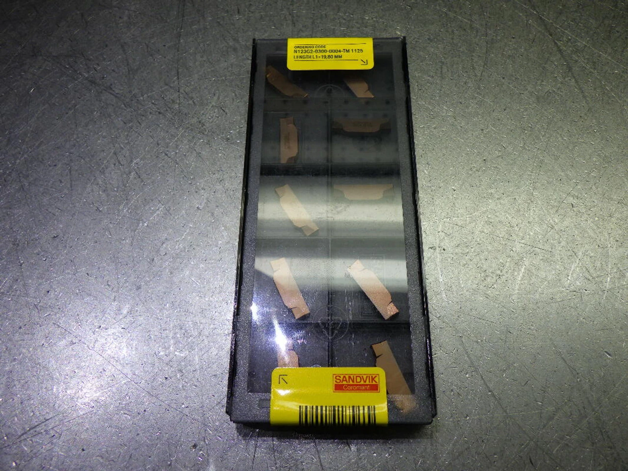 Sandvik Carbide Grooving / Parting Inserts QTY10 N123G2-0300-004-TM 1125 (LOC2337)