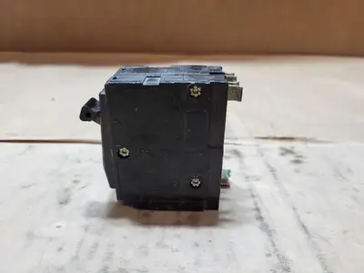 Used SQUARE D QO230 Switchgears British Columbia CA | Lenmark #1438448