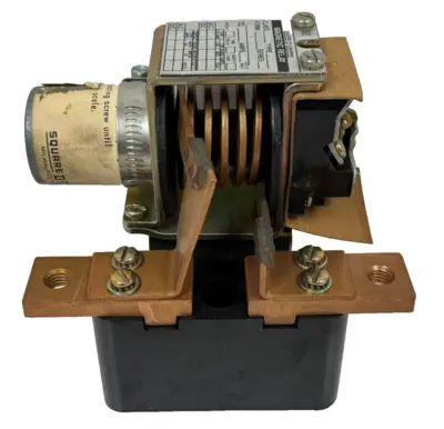 NEW SQUARE D 9055-N0123R MAGNETIC RELAY 51141-174-55 600V 9055N0123R