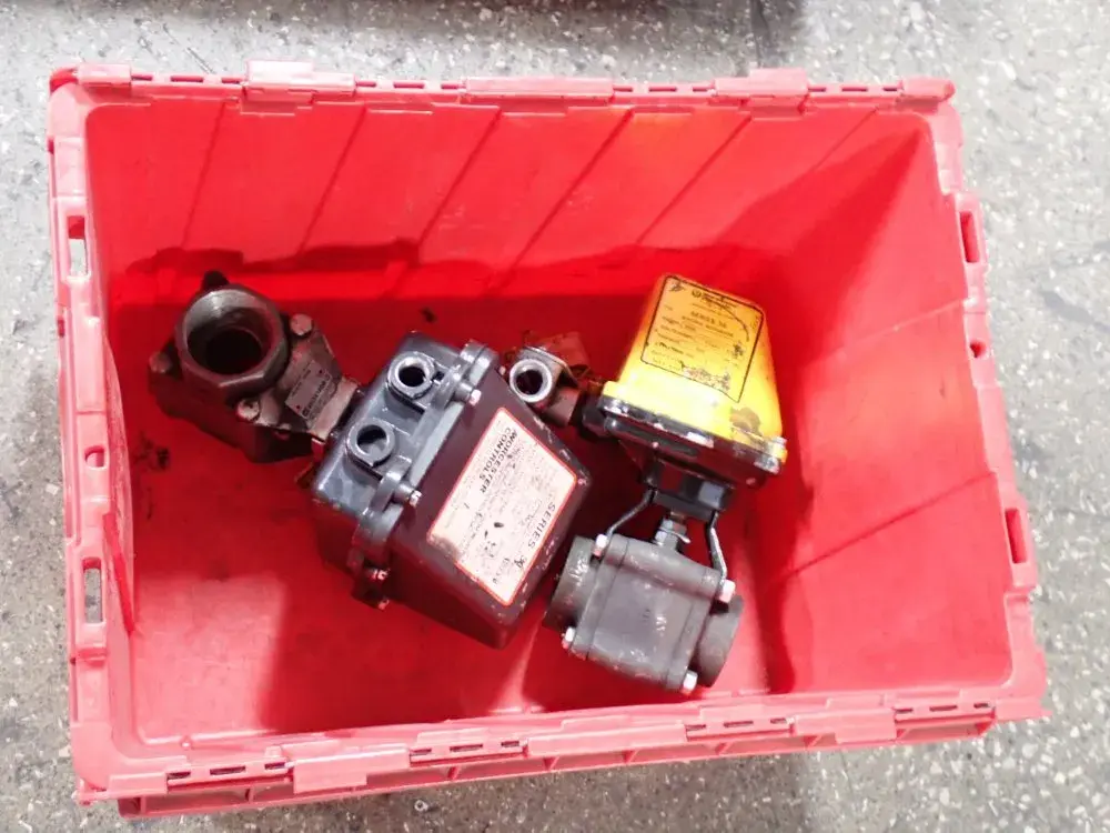 USED WORCESTER CONTROLS Pumps