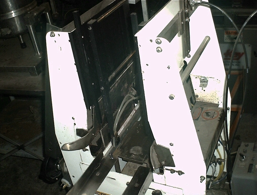 Used _UNKNOWN_ 6250 Carton Sealers & Tapers Minnesota US | A&I Equipment #1317356
