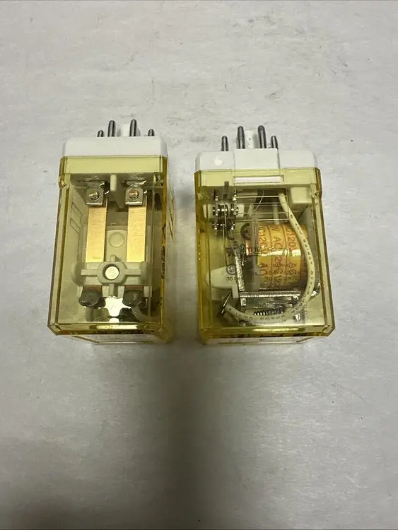 New | in-Stock IDEC RR2P-U Miscellaneous Equipment (Electrical & Power) | Surplus Asset Holdings #1202965