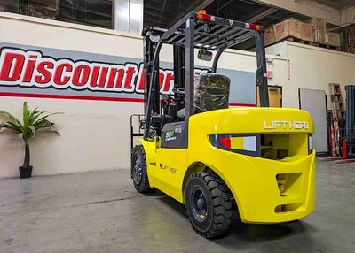 NEW 2024 LIFT HERO CPD30