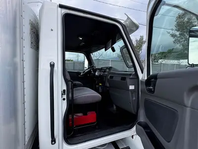 Used 2020 INTERNATIONAL MV Box trucks Florida US | Truck and Van Outlet #1509220