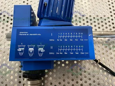 USED CHEMGLASS UNKNOWN MODEL DIGITAL OVERHEAD HOMAGINIZER  / STIRRER 2500 RPM
