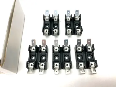 New | in-Stock Cooper Bussmann Fuse Block 6.3 x 32mm Bolt-In Fuse Accessories Michigan US | Maverick Industrial Sales #1456545
