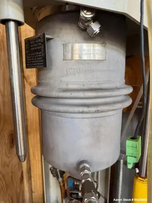 Used Autoclave Engineers 5 Gallon High Pressure Reactor System – 1900 PSI Jacket