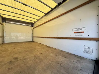 Used 2021 GMC SAVANA CUTAWAY Box trucks Florida US | Truck and Van Outlet #1509173