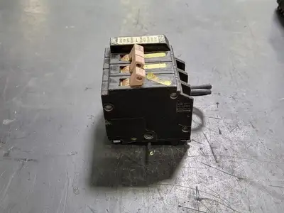 USED CUTLER-HAMMER CH360