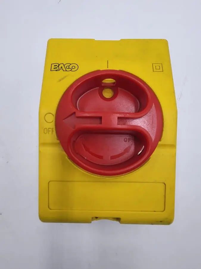 Used BACO BACO 0172000, 25 A 3 POLES DISCONNECT SWITCH BODY Disconnects | ND Industrial Surplus #1211392