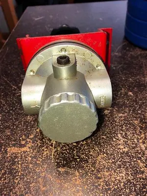 Used YIHUA YIHUA PNEUMATIC AIR REGULATOR FOR BOP ACCUMULATOR CONTROL Parts (Hydraulics and Pneumatics) Pennsylvania US | East West Machinery & Drilling #1415577