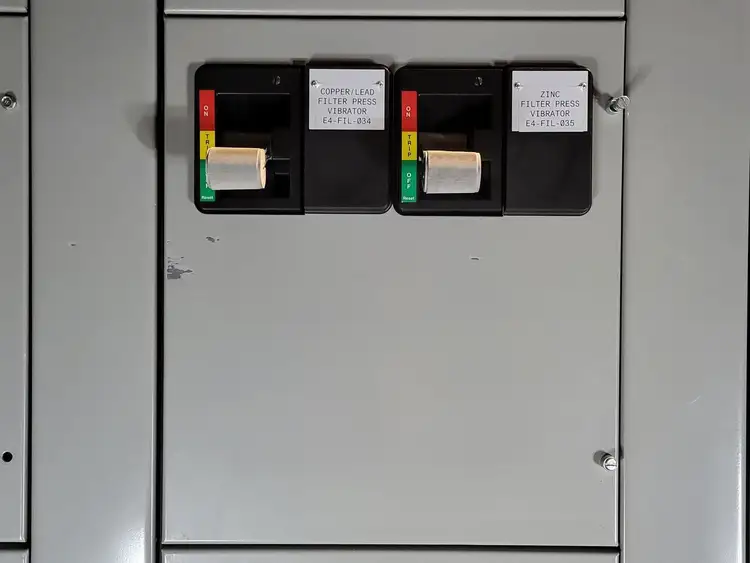 Used EATON HFD3015 Switchgears British Columbia CA | Lenmark #240316