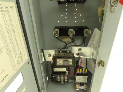 General Electric CR308C1***DAA Combination Motor Starter NEMA 0 & 1 30A 600V