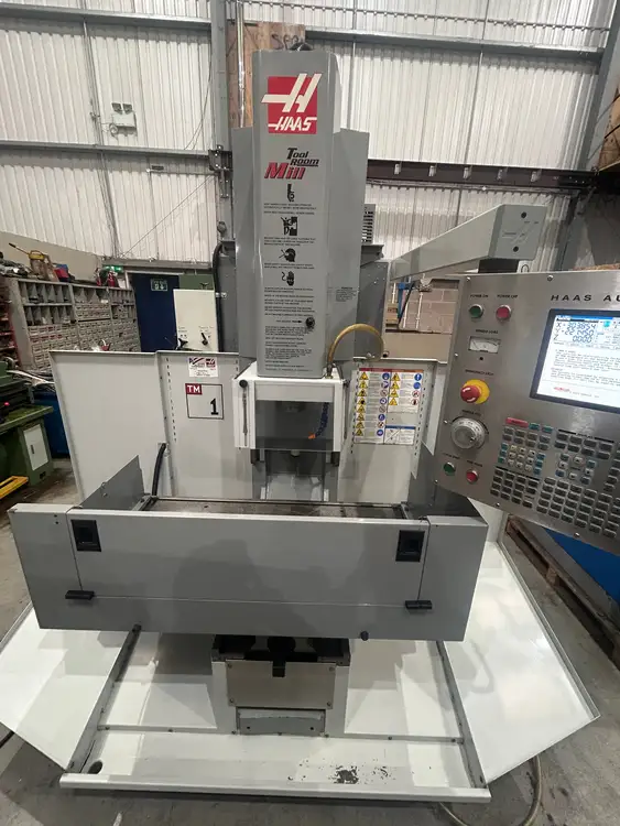 Used HAAS TM1 CNC VERTICAL MILLING MACHINE Vertical Machining Centers GB | Sparx Machine Tools #1088791