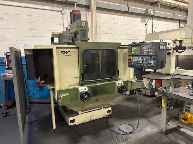 Used MAKINO SNC64-A15 Vertical Machining Centers Michigan US | Seminole Machinery #1056544