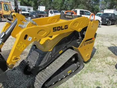 New | in-Stock 2026 SDLG STR1000H MINI SKID STEER STAND BEHIND Skid Steer Loaders Manitoba CA | Conquest Truck & Auto Sales #1421354