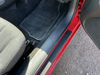 USED 1996 PONTIAC SUNFIRE