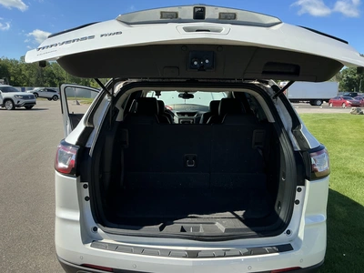 USED 2017 CHEVROLET TRAVERSE