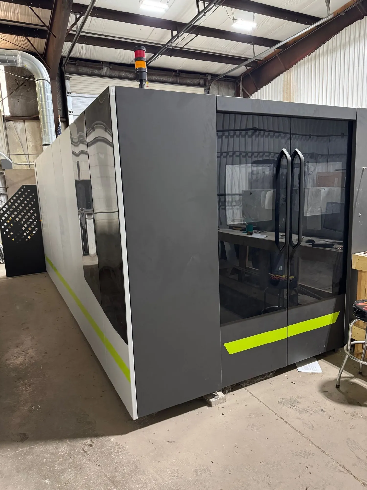 DNE LC3 5'x10' 6000W Fiber Laser