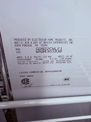 Upright Commercial Refrigerator w/ glass door