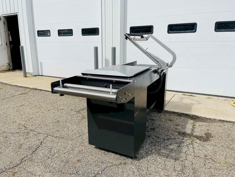 Used 2003 EASTEY EM28T Sealers Ohio US | Portage Packaging Systems, Inc. #393960