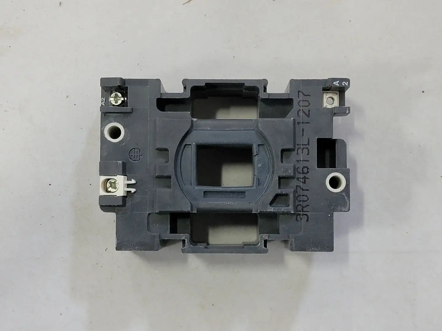 USED TELEMECANIQUE LX1D6G7